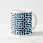Blaues Metabolmuster Jumbo-Tasse (Vorderseite Rechts)
