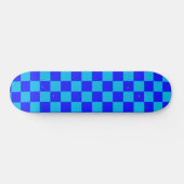 Blaues monochromes Schachbrettmuster Skateboard (Horizontal)