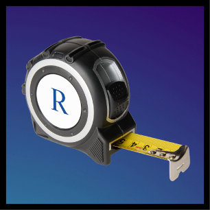 Blaues Monogramm auf weißem, individuellem Handwer Maßband