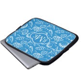 Blaues Monogramm des Strand-Muster-| Laptopschutzhülle (Vorne Knopf)