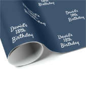 Blaues Namensschild Geschenkpapier (Rolleneckpunkt)