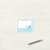 Blaues Narwhal im Wasser Post-it Klebezettel (Auf Schreibtisch)