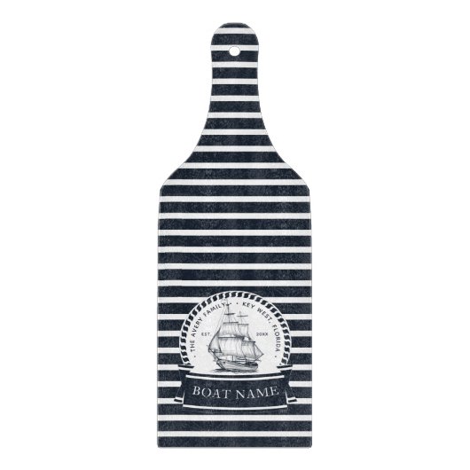 Blaues Navy Boat Modernes Personalisiert Schneidebrett (Vorderseite)
