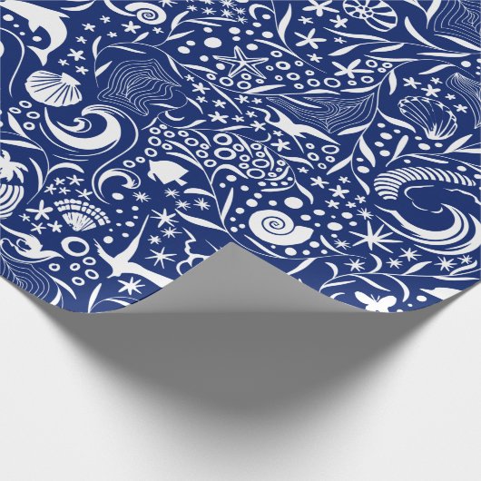Blaues Ozeanmuster | Dolphin Wave Muschel Crab Geschenkpapier (Ecke)