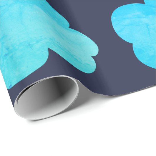 Blaues Packpapier mit Wolken (Rolleneckpunkt)
