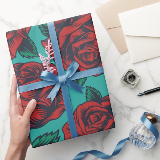 Blaues Papier mit Rote Rosen Geschenkpapier (Schenken)