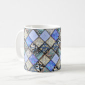 Blaues Patchwork Aussehen Quiltmuster Kaffeetasse (Vorderseite Links)