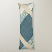 Blaues Patchwork Body Pillow Seitenschläferkissen (Rückseite (Vertikal))