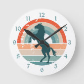Blaues Pferd, Retro-Regenbogen Runde Wanduhr (Vorderseite)