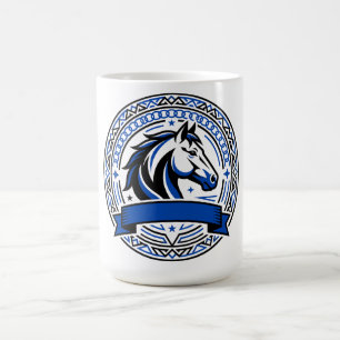 Blaues Pferdeabzeichen mit ornamentaler Umrandung Kaffeetasse