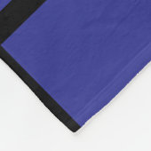 Blaues Quadratmuster mit schwarzen Rändern Fleecedecke (Ecke)