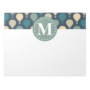 Blaues Retro-Heißluftballon-Muster Monogram Notizblock