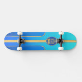 Blaues Retro Tiki Surfbrett Skateboard (Horizontal)
