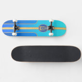 Blaues Retro Tiki Surfbrett Skateboard (Horizontal)