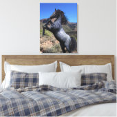 Blaues Roan in der Wüste züchten Leinwanddruck (Insitu (Schlafzimmer))