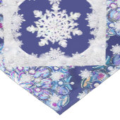 Blaues Rosass und Schneeflocken Kurzer Tischläufer (Ecke)