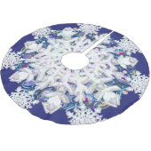 Blaues Rosass und Schneeflocken Polyester Weihnachtsbaumdecke (Schrägansicht)