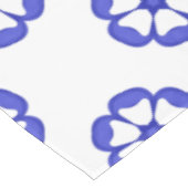 Blaues Rundblumenmuster Tischdecke (Schrägansicht)