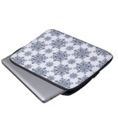Blaues Schneeflocken-Damaskatmuster Laptopschutzhülle (Vorne Knopf)