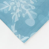Blaues Schneeflockenmuster Fleecedecke (Ecke)