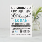 Blaues Schwarz-Herr ONE-derful Birthday Invitation Einladung (Stehend Vorderseite)