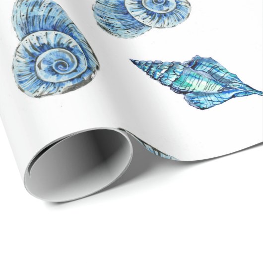 Blaues Seashells-Muster Geschenkpapier (Rolleneckpunkt)