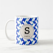 Blaues Seeherz-Muster mit modernem Monogramm Kaffeetasse (Links)