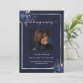 Blaues silbernes Foto Feier zur Beerdigung des Leb Einladung (Stehend Vorderseite)