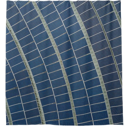 Blaues Solarpaneelenfeld Duschvorhang (Vorderseite)