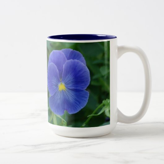Blaues Stiefmütterchen Zweifarbige Tasse (Rechts)