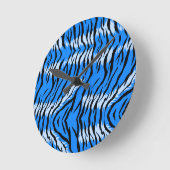 Blaues Tiger-Tierhaut-Musterdesign Runde Wanduhr (Winkel)