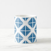 Blaues Trenddreieck-Muster Kaffeetasse (Mittel)