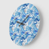 Blaues tropisches Wasserfarbmuster Große Wanduhr (Winkel)