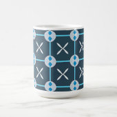 Blaues und Abstraktes geometrisches Muster Kaffeetasse (Mittel)