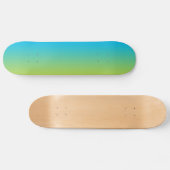 Blaues und grünes Ombre Skateboard (Horizontal)