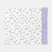 Blaues und lila Aquarell-Wildblumen-Monogramm Fleecedecke (Vorderseite (Horizontal))