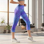 Blaues und Lila glänzendes Girly Chic Muster Capri Leggings<br><div class="desc">Dieses moderne Design zeichnet sich durch ein glitzerndes blaues und lila Muster aus #Leggings #wear #apparel #gifts #Fitness #sports #fitnessapparel #fitnessbekleidung #fashion #modische #style #stylish #trendy #trendy</div>