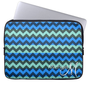 Blaues und mintgrünes Chevron-Zickzack-Monogramm Laptopschutzhülle