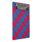 Blaues und rotes Bayernisches Muster für die Diama Mini Klemmbrett (Schrägansicht)