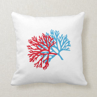 blaues und rotes Seefan-Korallen-Silhouette Kissen