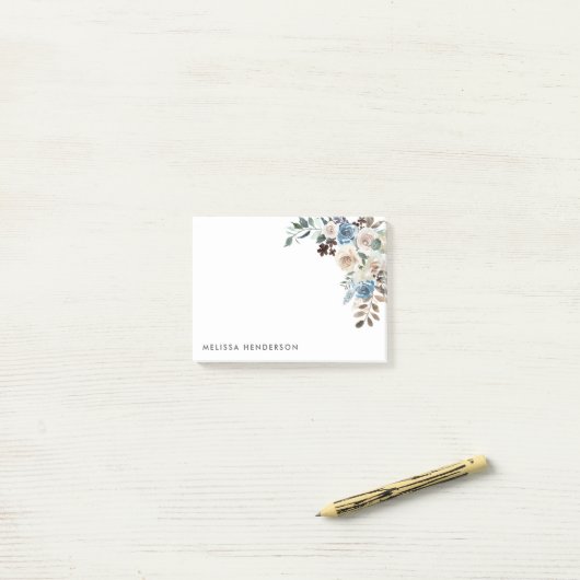 Blaues und weißes Blumen Post-it Klebezettel (Auf Schreibtisch)