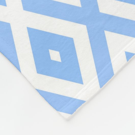 Blaues und weißes Diamantmuster Fleecedecke (Ecke)