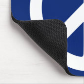 Blaues und weißes Friedenssymbol Mousepad (Ecke)