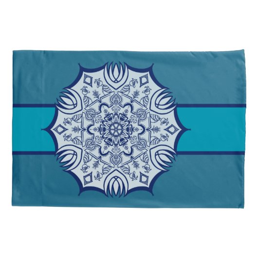 Blaues und weißes Mandel mit Kreaturen Kissenbezug (Rückseite)