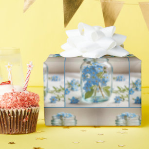 Blaues Vergessen-nicht-Blume in einem Jar Geschenkpapier