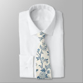 Blaues Vintage-Blumenmuster Krawatte (Gebunden)