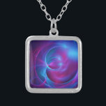 Blaues Violett und rosa Wirbles kosmisches Fraktal Versilberte Kette<br><div class="desc">Ein surreales Fraktal mit Kreise und Wirbel in lila,  violetten,  blauen und rosa Farbtönen,  das ein psychedelisches abstraktes Design schafft. Mit einer glatten Textur,  leuchtenden Farben,  tiefen Schatten und leuchtenden Lichtern ist der Weltraum kosmisch.</div>
