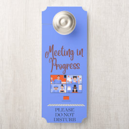 Blaues virtuelles Meeting im Gange nicht stören Türanhänger