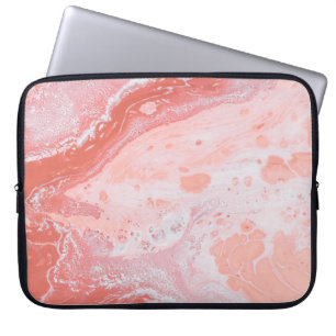 Blaues Wasser mit Wasserspritze Laptopschutzhülle