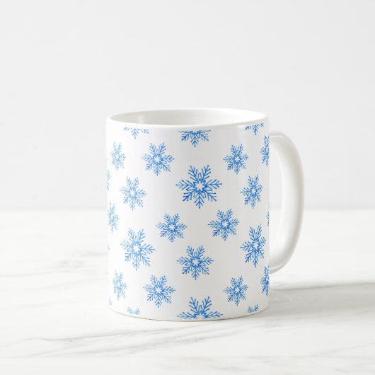 Blaues Wasserfarben-Schneeflockenmuster Kaffeetasse (VorderseiteRechts)